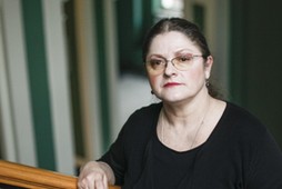 KRYSTYNA PAWLOWICZ