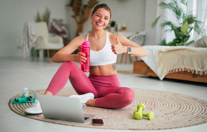Nincs ideje sportolni? A „fitneszfalatok” lehetnek a megoldás! Napi 2 rövid testmozgás, ami javítja a szív és a tüdő egészségét