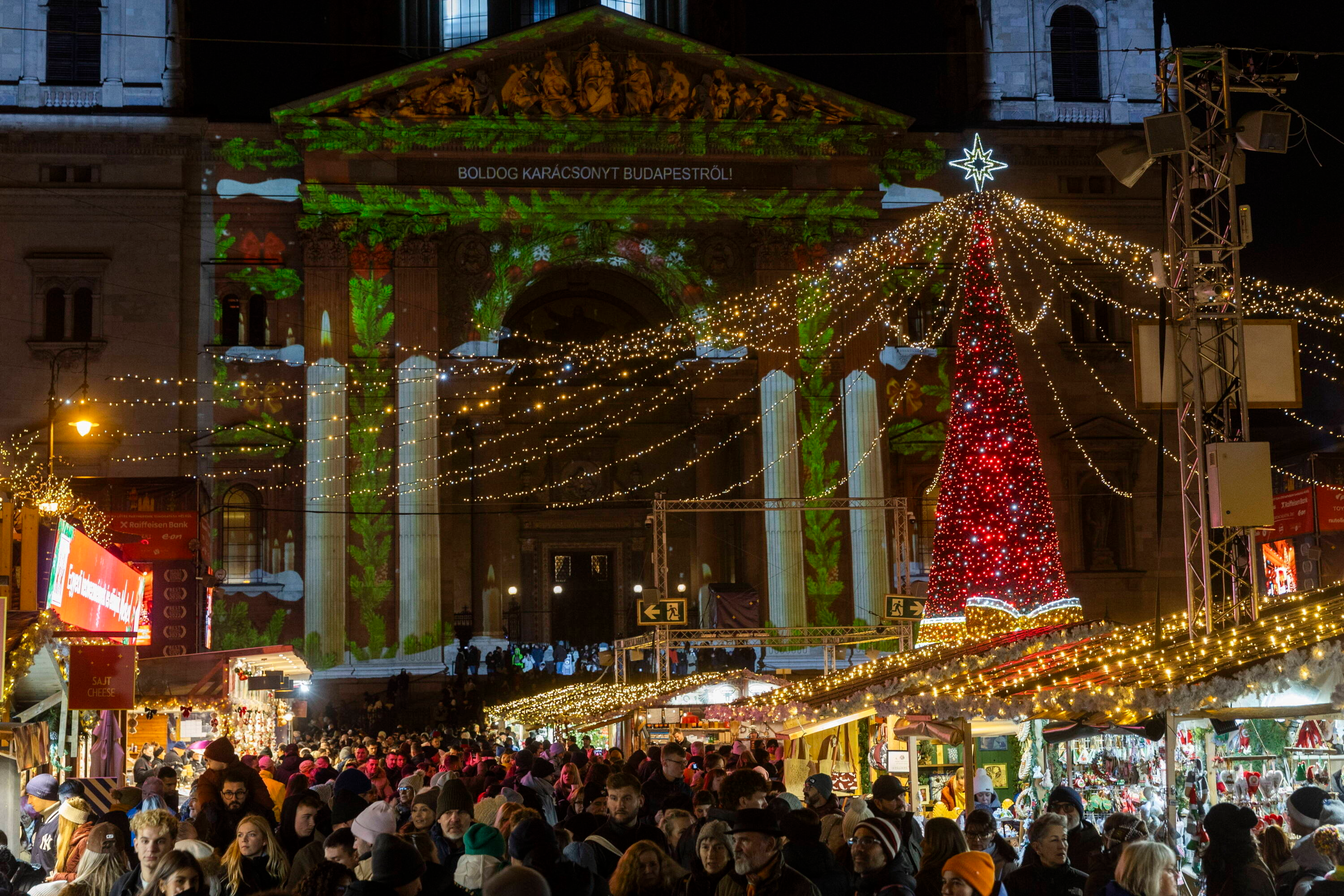 Jarmark w Budapeszcie ściąga 800 tysięcy turystów rocznie z całego świata