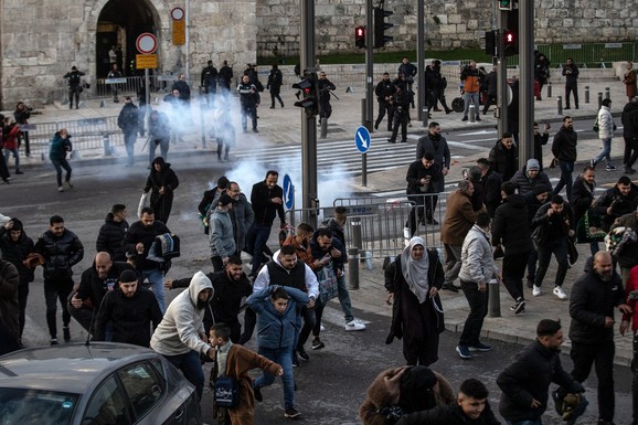 Al-Aksa zatvorena za Bajram prvi put od 1967. godine: Izraelska policija zabarikadirala ulaze, ne daju Palestincima da prođu