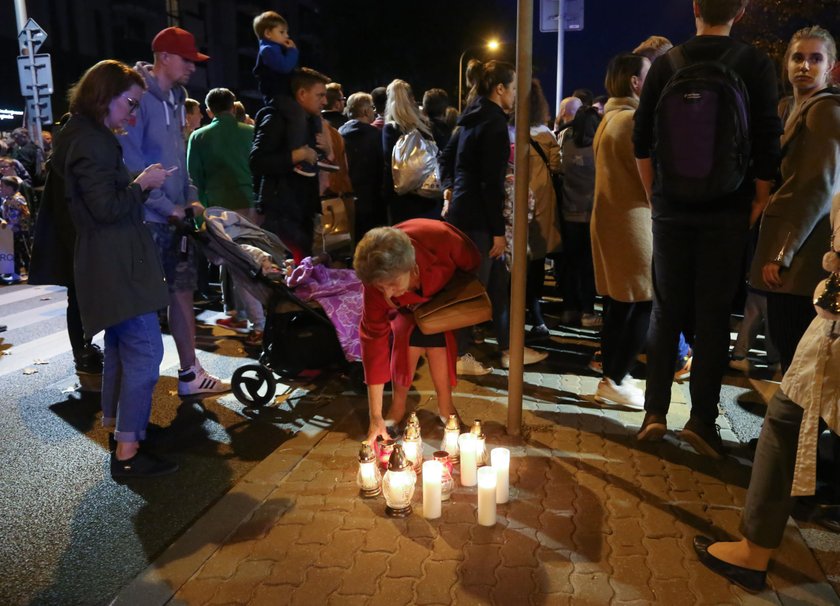 "Łapie się na tym, że chce do niego zadzwonić". Adam zginął na pasach. To już rok od tragedii na Sokratesa