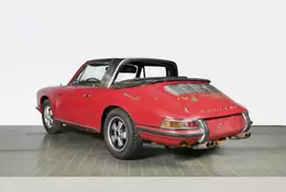 Porsche 911 Targa odrestaurowane po niemal 40 latach postoju w szopie