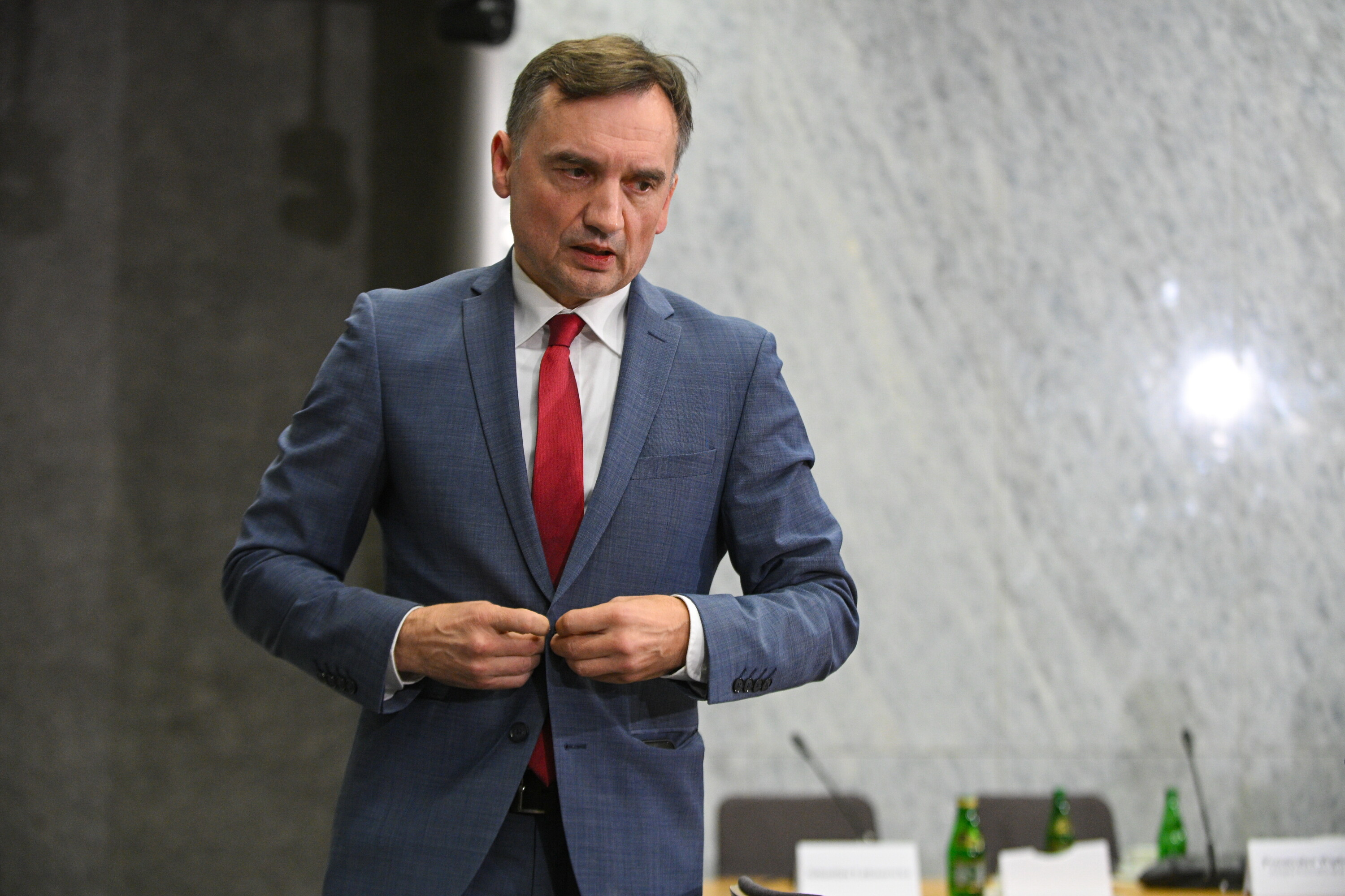 143 mln zł szkody: prokuratura zabezpiecza majątek Ziobry