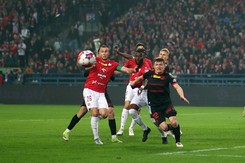 Wielkie kontrowersje w meczu Wisła - Widzew. 'Biała-Gwiazda' w półfinale Pucharu Polski [WIDEO]