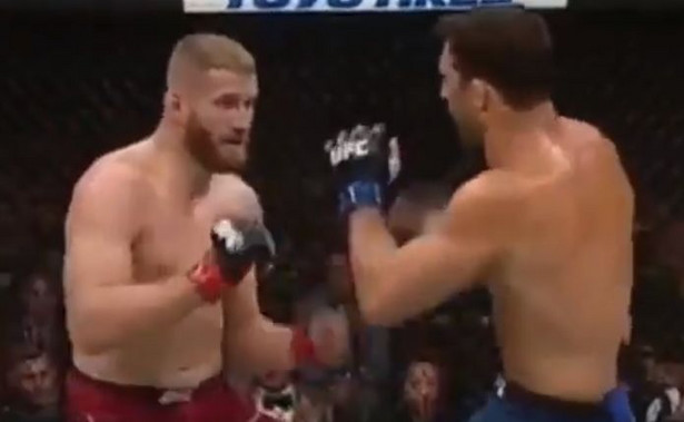 Błachowicz popisał się efektownym nokautem na gali UFC 239. Polak pokonał byłego mistrza wagi średniej [WIDEO]