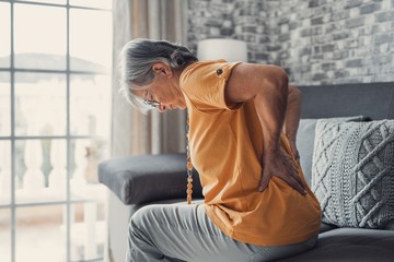 A tartós fájdalom hatásai: mi történik velünk, ha nem múlik el a szenvedés?