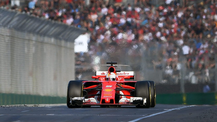 GP Australii: Sebastian Vettel wygrał na start Formuły 1. Było gorąco!