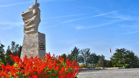 Podróż 059: Albania cz.3 – Cmentarz Męczenników w Tiranie