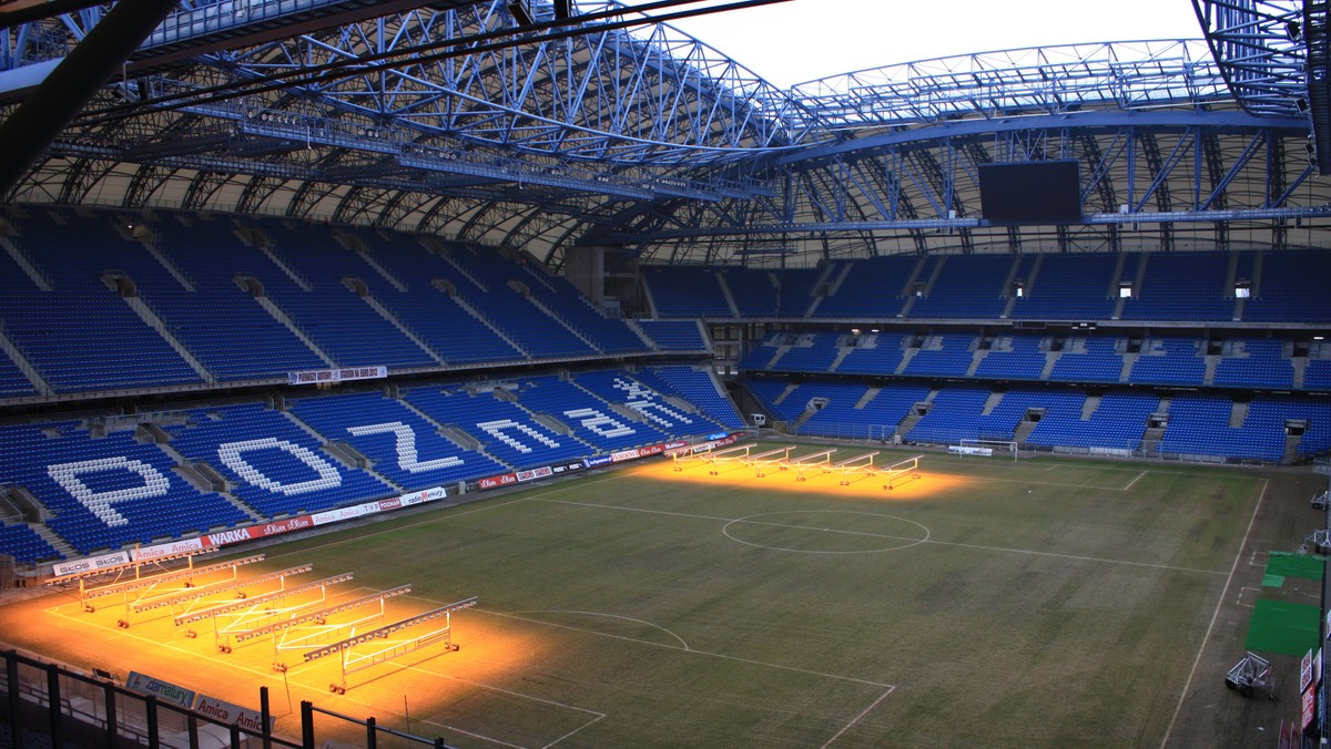 Poznańska prokuratura odmówiła wszczęcia śledztwa w sprawie budowy Stadionu Miejskiego w Poznaniu, jednej z aren Euro 2012. Doniesienie do prokuratury złożyło Centralne Biuro Antykorupcyjne, zarzucając prezydentowi Poznania m.in. niedopełnienie obowiązków.