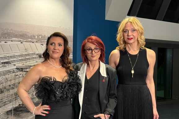 "NAPISANA JE PESMA PREMA STIHOVIMA ANGELININOG OCA" Frajle na "Koncertu za anđele": "Ne znam kako ću je izvesti večeras, glas mi drhti" (Video)