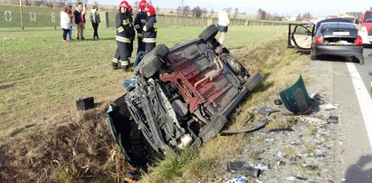 Wypadek na  DK45. Kierowca citroena w szpitalu