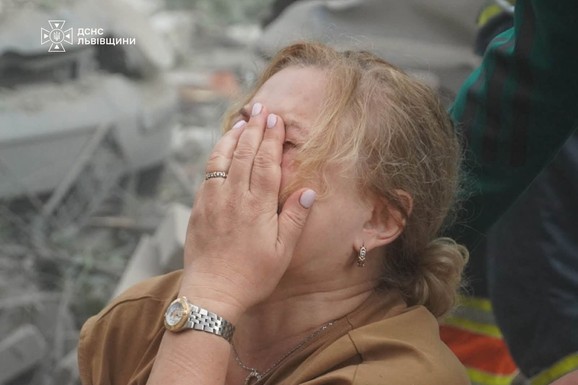 Ukrajina OPASNO KRVARI, saveznici posmatraju i osuđuju ruske udare, ALI JOJ NE POMAŽU: Evropa okleva, a SAD ne daju oružje