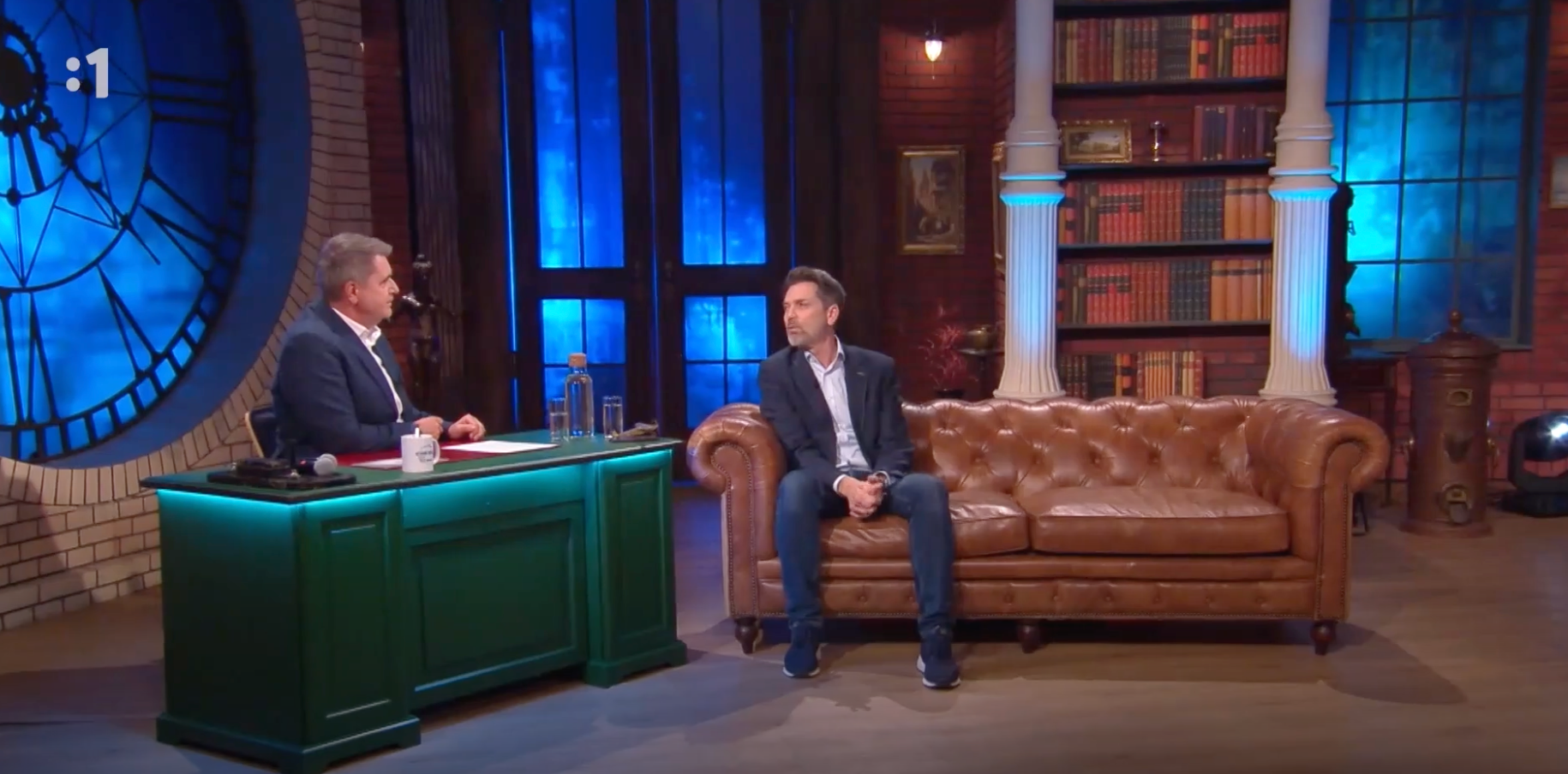 Peter Marcin a Marek Majeský v talkšou Neskoro večer.