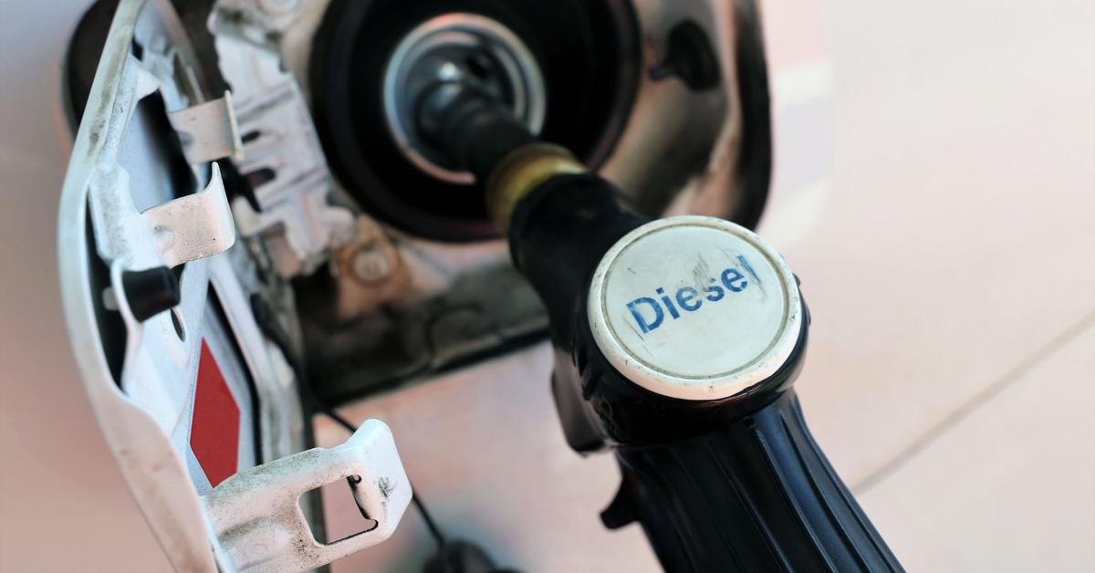 Diesle coraz mniej popularne. W listopadzie w Polsce zarejestrowano więcej elektryków niż diesli