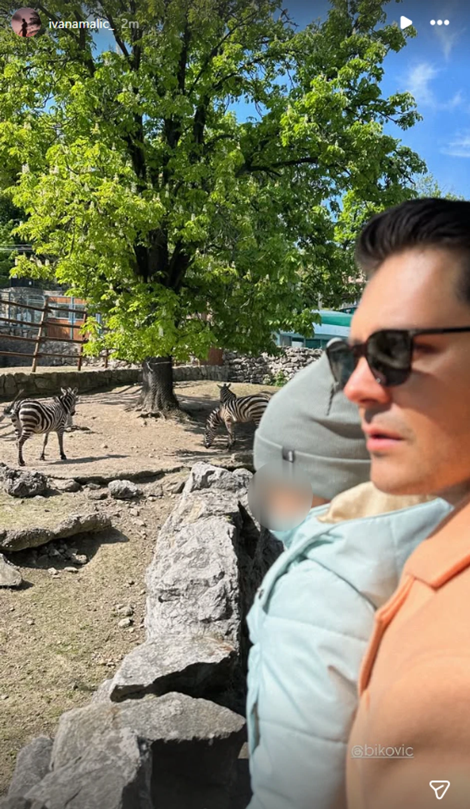 Biković sa sinom u zoološkom vrtu u Beogradu