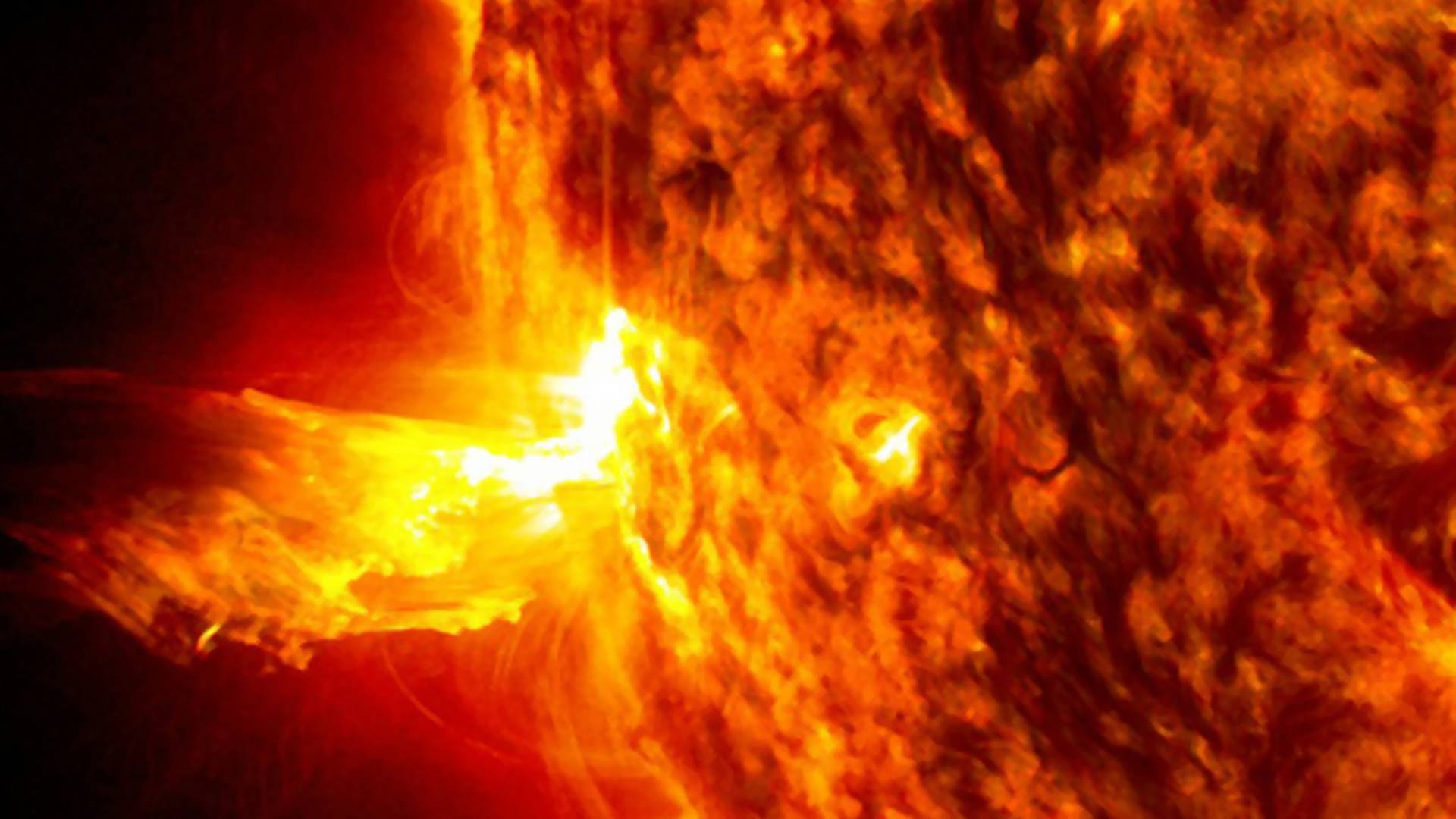 Na co narażone będą telefony podczas wrześniowych wybuchów na Słońcu? NASA ostrzega