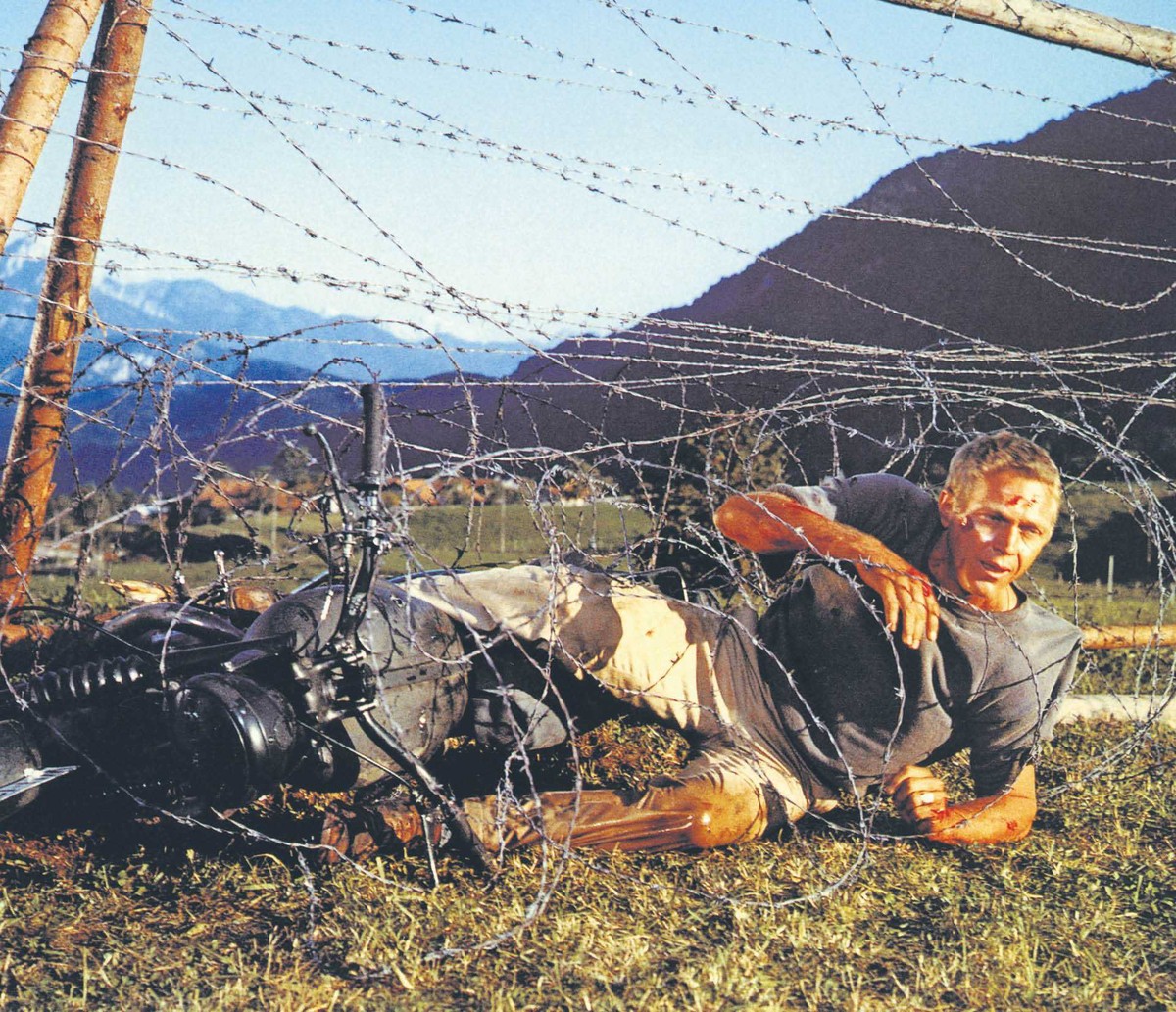 Steve McQueen w filmie „Wielka ucieczka” (1963)