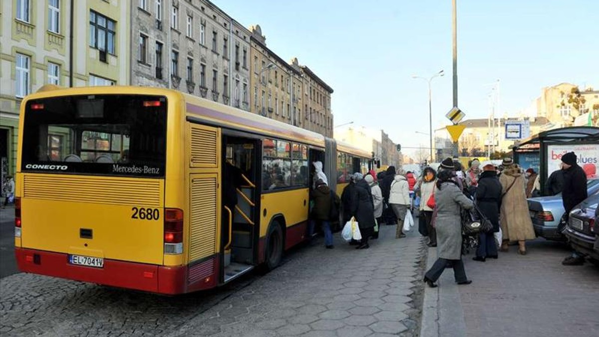 Od 1 stycznia drożeją bilety MPK. Do 20- i 40-minutowych dopłacimy 20 groszy. Bilet 60-minutowy zdrożeje z 4 do 4,40 zł. Wyższe będą także ceny biletów okresowych. Bez zmian pozostaną jedynie "migawki" 30- i 90-dniowe.