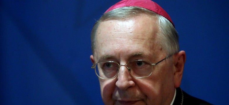 Przewodniczący Episkopatu pisze list do prezydenta. Prosi o weto w sprawie in vitro