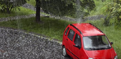 Nadchodzą burze z gradem. Po upale przyjdą nawałnice. IMGW wydaje ostrzeżenia