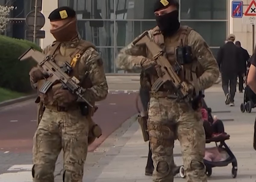 Belgijska vojska na ulicama 
