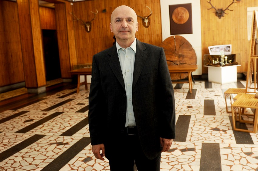 Ratko Ristić se kao nestranačka ličnost nalazi na prvom mestu liste koalicije Zaevtnici-Dveri