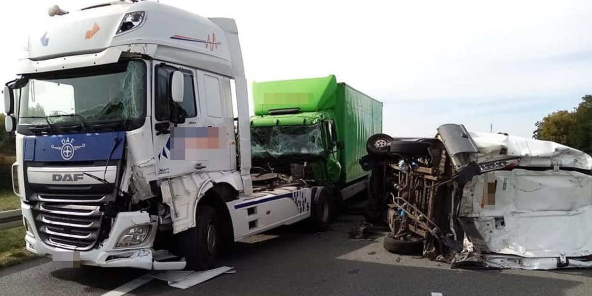 Karambol na autostradzie A2 w kierunku Warszawy. Są ranni