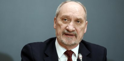 Macierewicz pożegna się z MON? Tak zareagowałby Duda