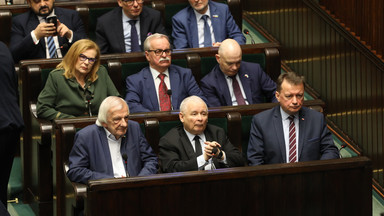 Kluczowe posiedzenie klubu PiS. Kaczyński bliski "wywrócenia stolika"