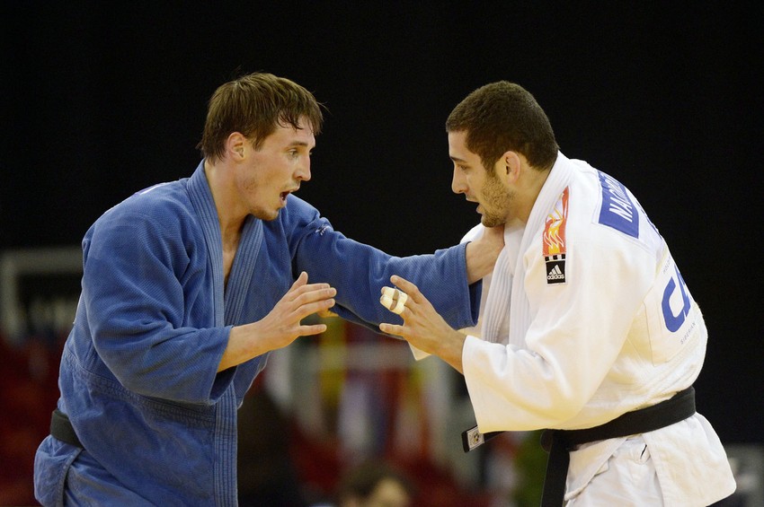 Aleksej Nefedov (levo)