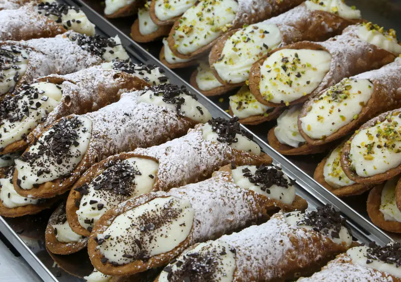 Tradycyjne cannoli / Getty Images