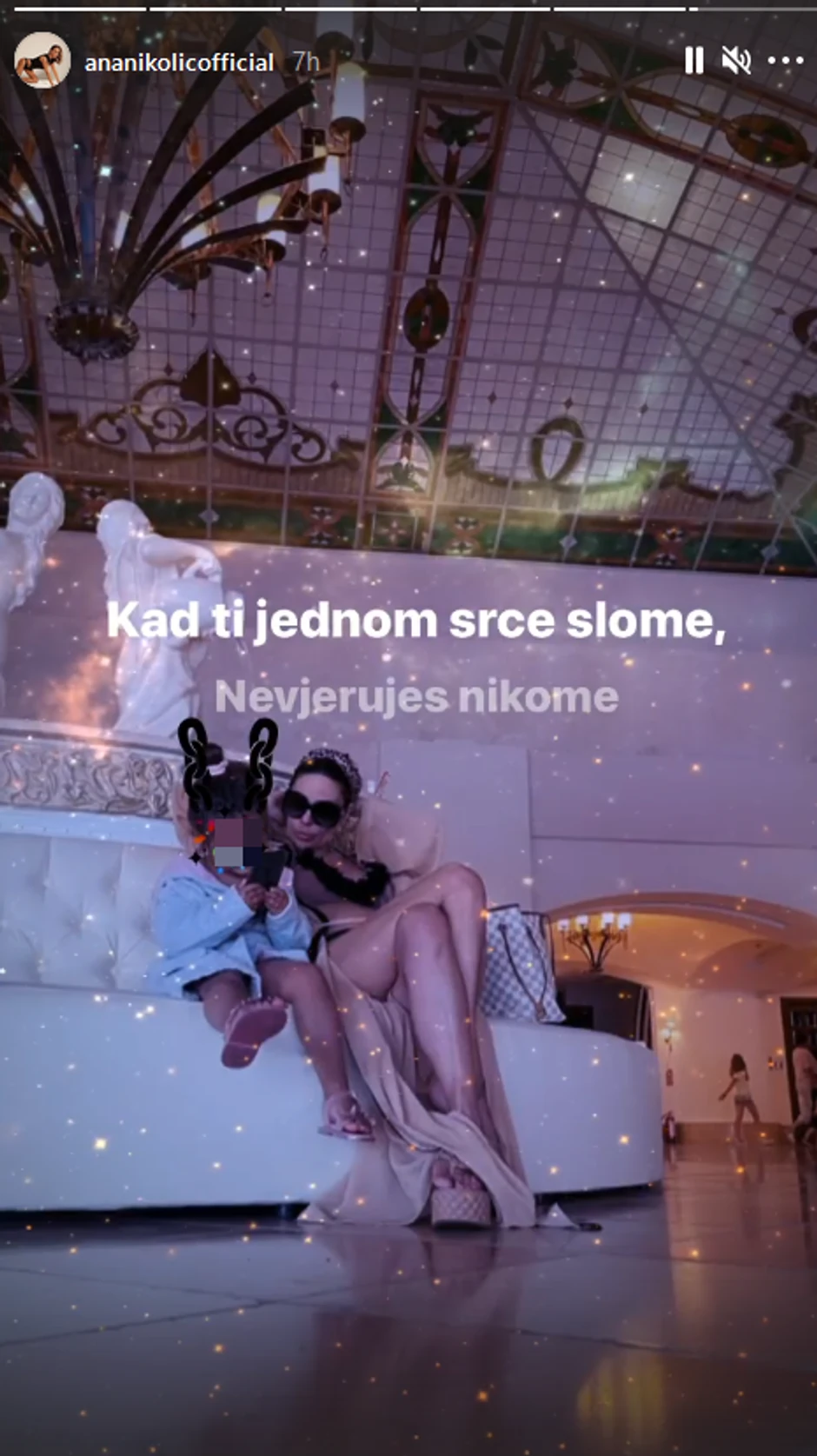 Ana Nikolić sa ćerkom Tarom