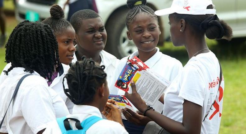 Action de sensibilisation sur le VIH parrainée par l'ONUSIDA, le ministère de la Santé gabonais, l’Ambassade de France et l’Organisation panafricaine de lutte contre le sida