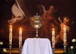 Na własne oczy zobaczą cudowną hostię. Sprawę bada Watykan