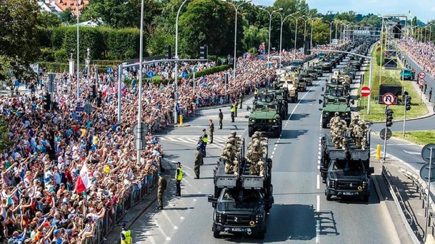 Defilada wojskowa w Warszawie