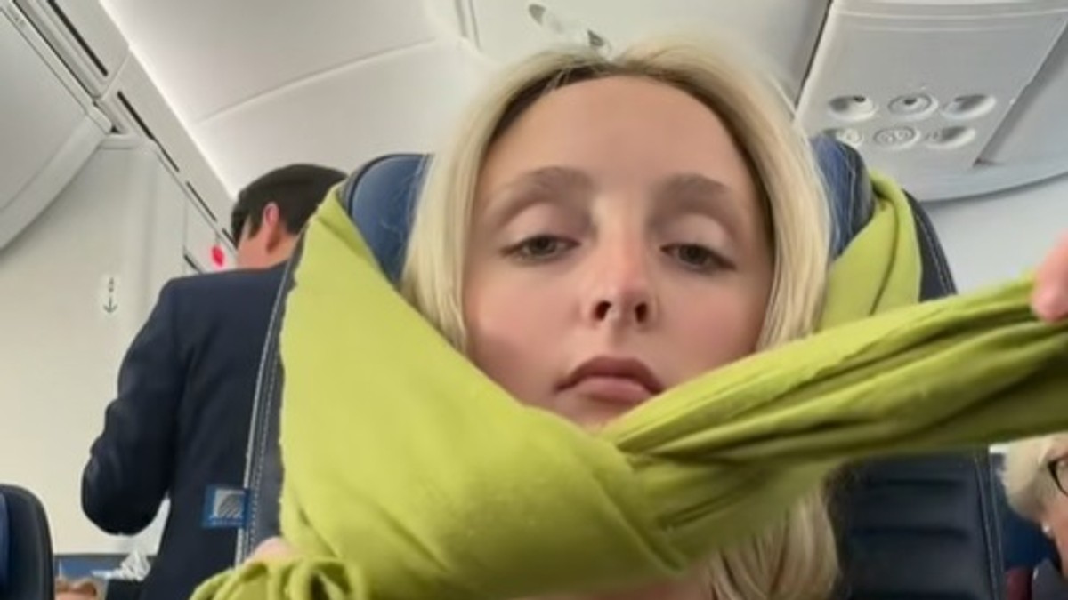 trik sa šalom u avionu