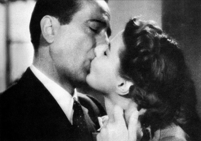 Ingrid Bergman sa Hemfrijem Bogartom u filmu "Kazablanka"