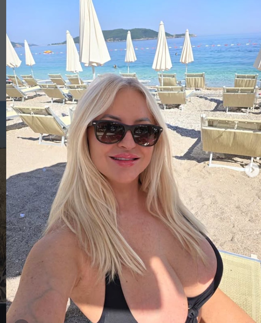 Vesna Počuča na plaži