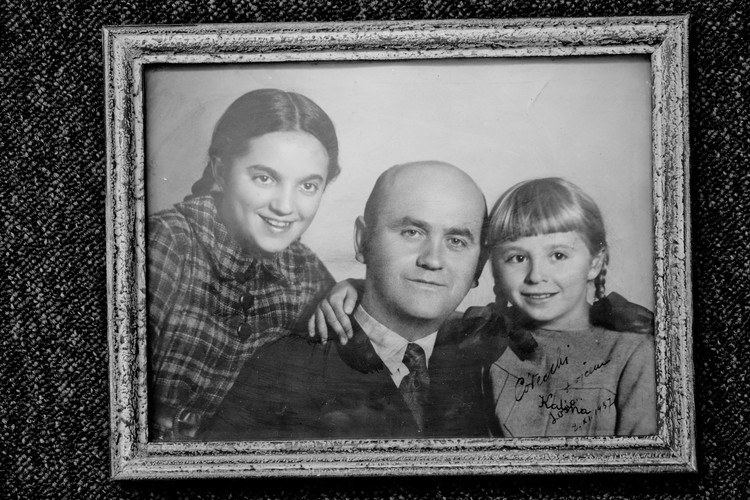 Kalina Jędrusik z ojcem i siostrą Zosią