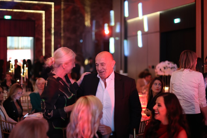 Ministarka Jelena Begović sa Vladimirom Đukićem, direktorom KBC "Dragiša Mišović"