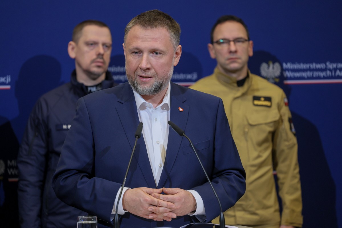 Prawie 600 interwencji służb w związku z trudną sytuacją pogodową. MSWiA informuje oraz ostrzega