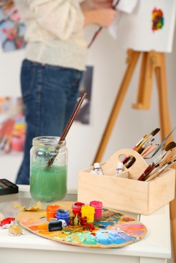 Polskę zalewa kicz. Ale państwowy mecenat nie jest lekarstwem na niego