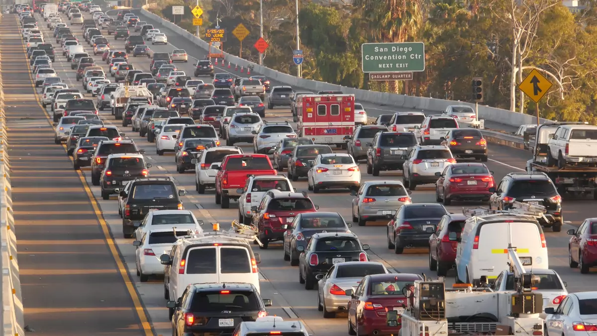 Zakorkowana autostrada w San Diego (Kalifornia)