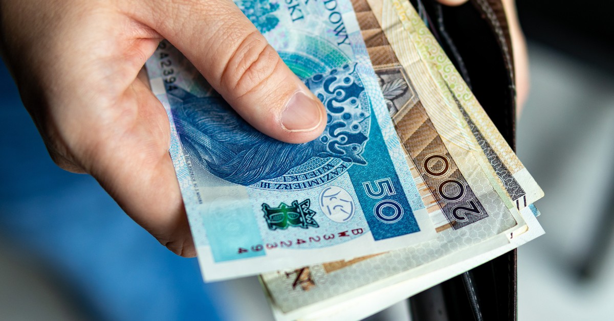 Jak rozliczyć darowiznę od rodziny 2026? Poradnik krok po kroku i limity kwot