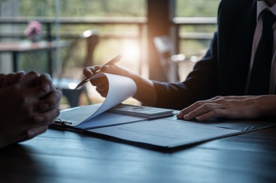 Urzędnicy skarbówki gangu! Trudno uwierzyć, że to robili. Porażające ustalenia