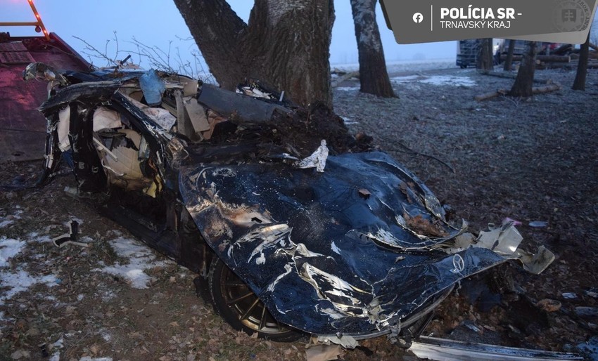 Od automobila mađarske influeserke Monike (31) nije ostalo ništa