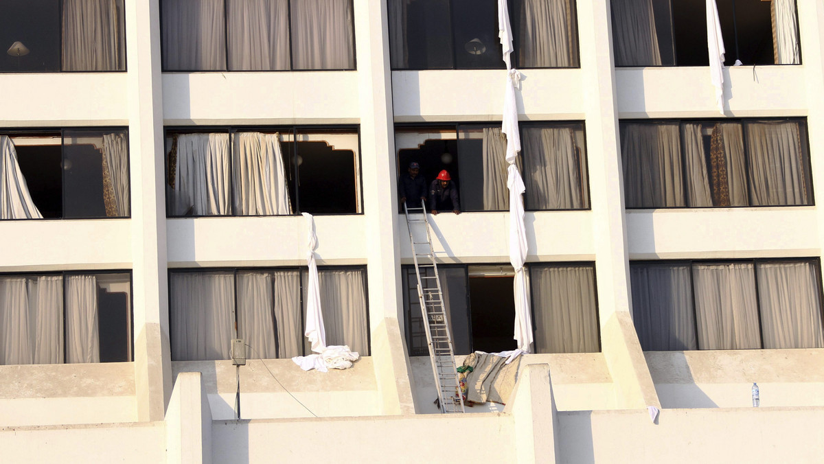PAKISTAN FIRE  (Fire at a hotel kills 11 people and injured 30 others in Karachi)