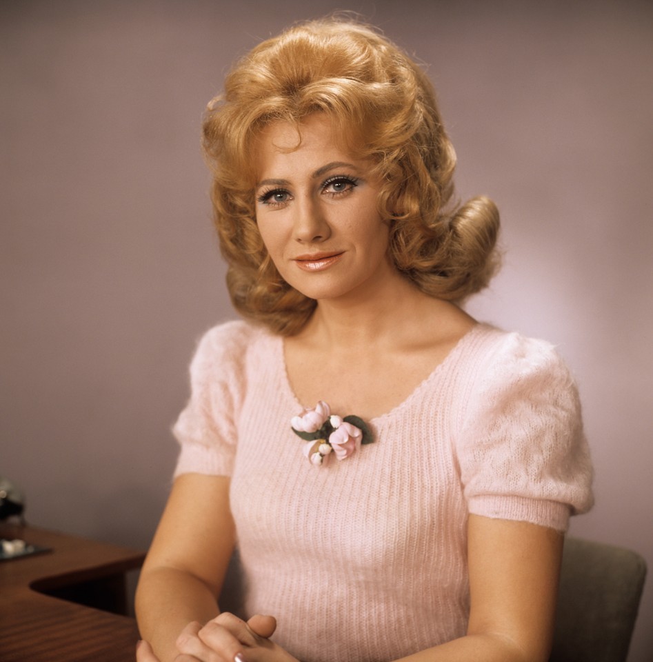 legendy-prl-krystyna-loska-ikona-telewizji-polskiej-plejada-pl