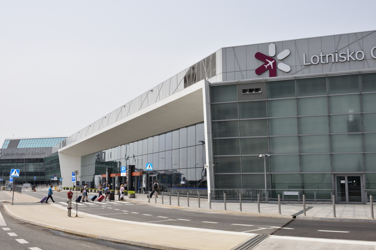 Warsaw,Chopin,Airport,(lotnisko,Chopina,W,Warszawie).,Terminal,A,,Entrance