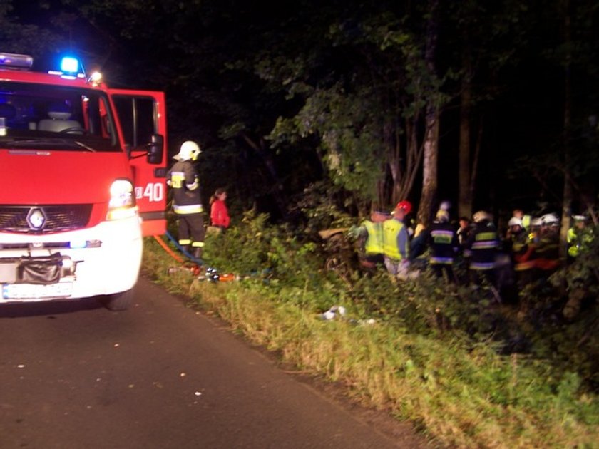 Wypadek samochodowy niedaleko Lubina